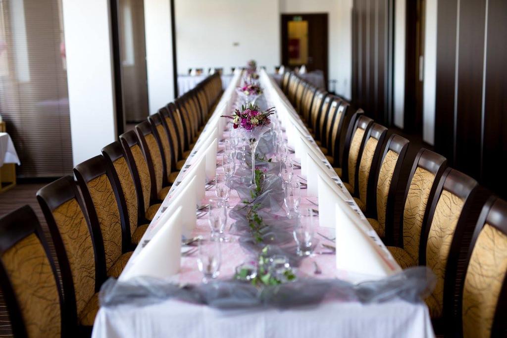 Hotel Luznice Planá nad Lužnicí Bagian luar foto